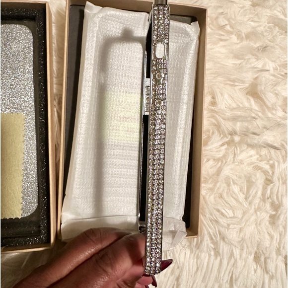 NWOT iPhone 12 or 12 Pro Glamour Bumper Case - Picture 4 of 7